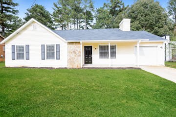 5722 Phillips Dr Morrow, GA 30260